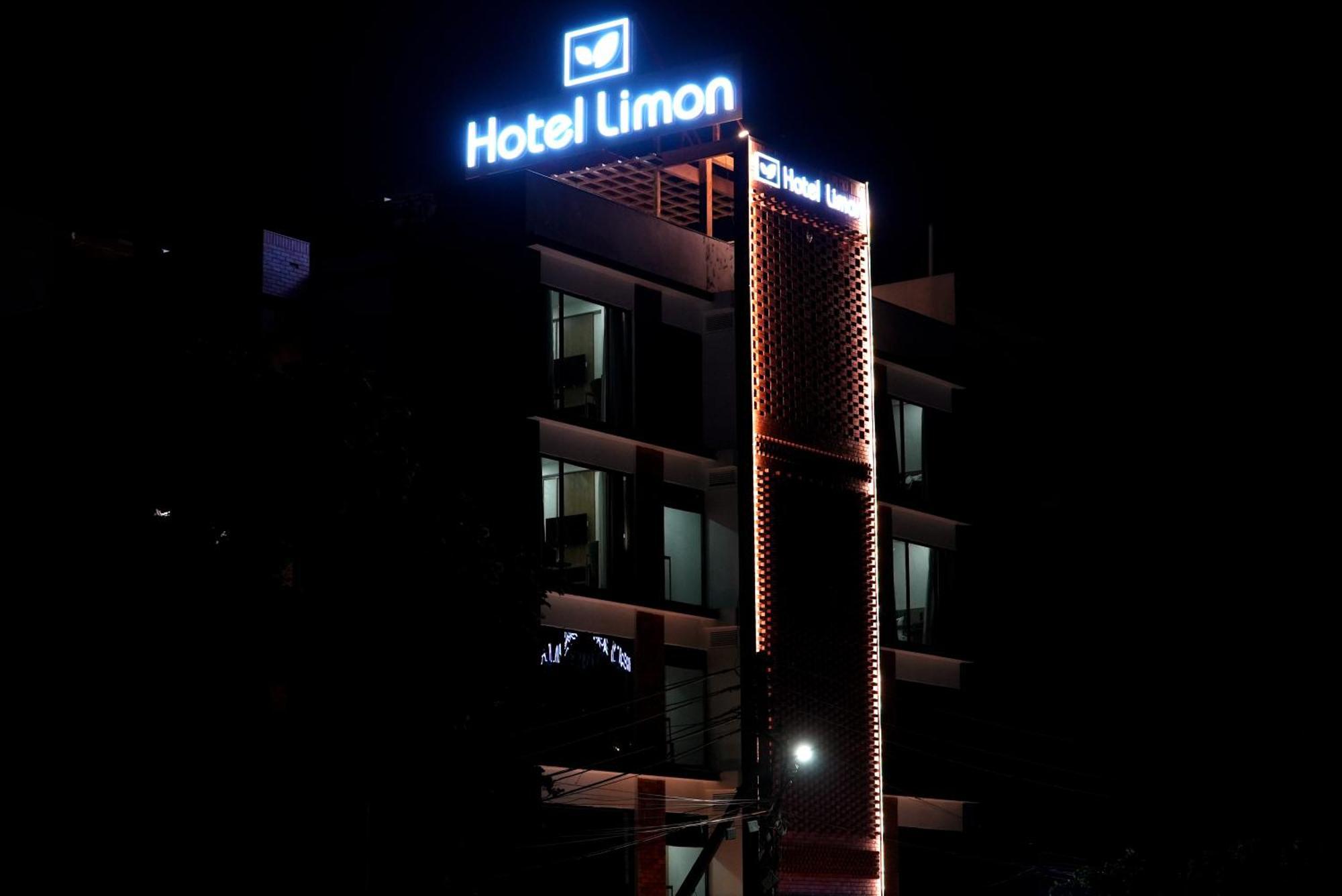 Hotel Limon & Banquet Sector 29, Гургаон Экстерьер фото